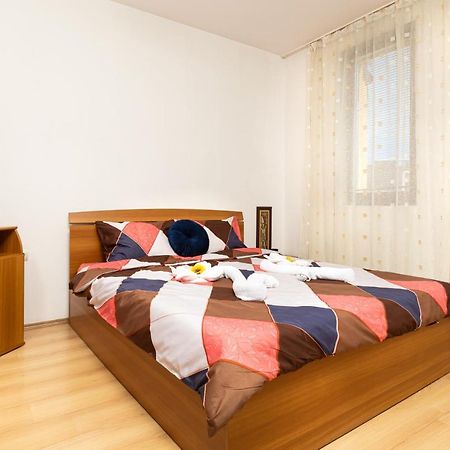 Lovely 1Bd Apartment Close To The Summer Theatre Plovdiv Esterno foto