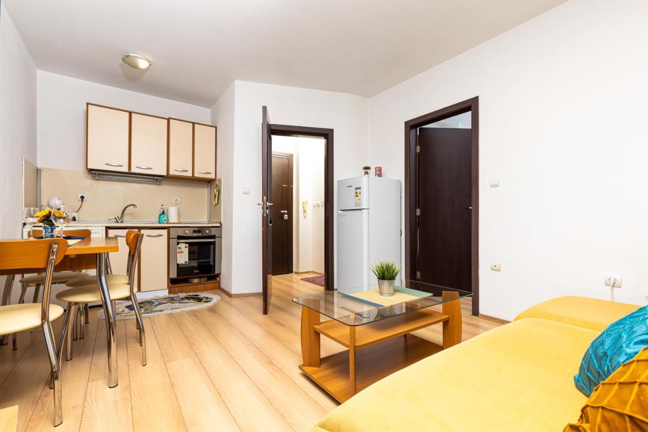 Lovely 1Bd Apartment Close To The Summer Theatre Plovdiv Esterno foto